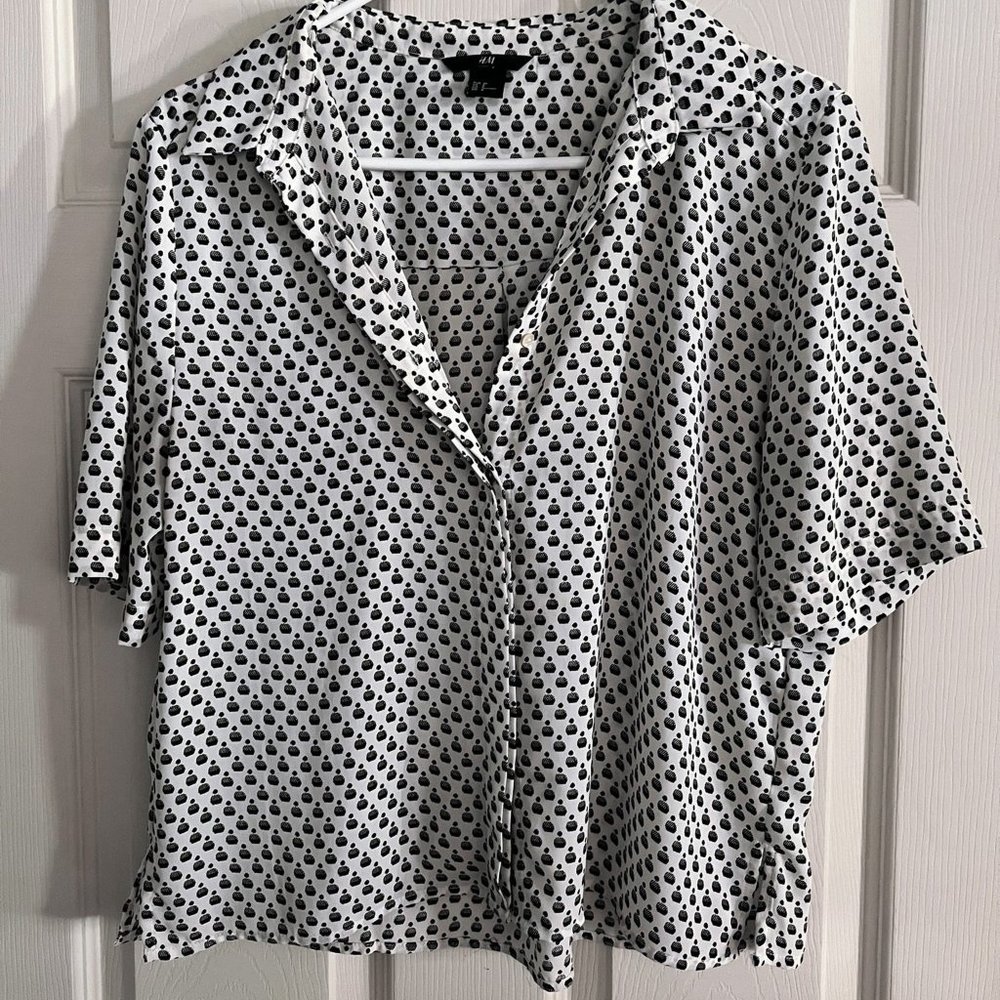 H&M Black and White Summer Blouse